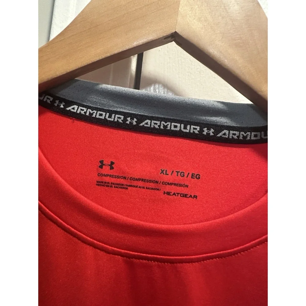 Under‎ Armour Men's NWT Red Compression Tee XL